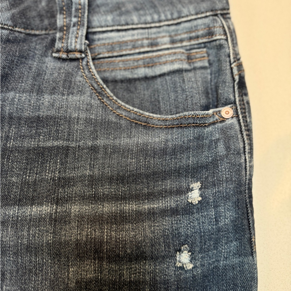 Democracy Women's Jeans - Picture 4 of 5